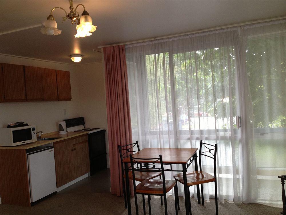 Alpha Motor Inn Palmerston North Bagian luar foto