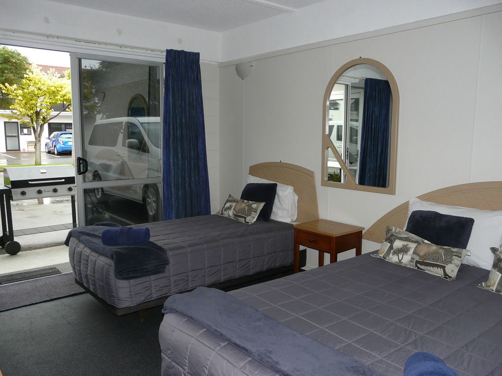 Alpha Motor Inn Palmerston North Bagian luar foto