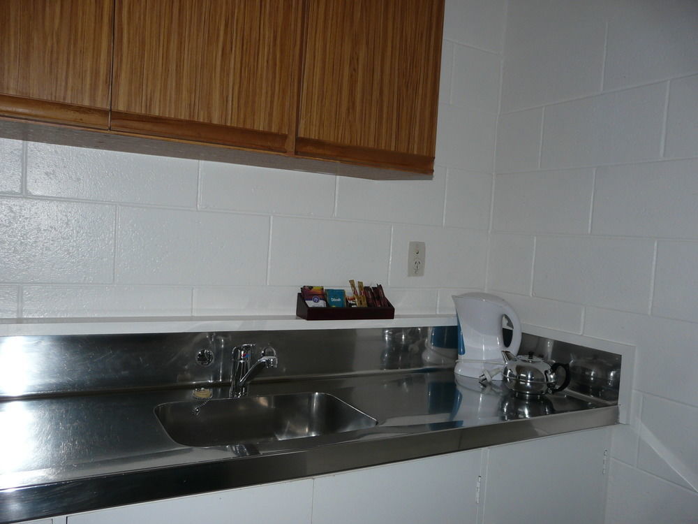 Alpha Motor Inn Palmerston North Bagian luar foto