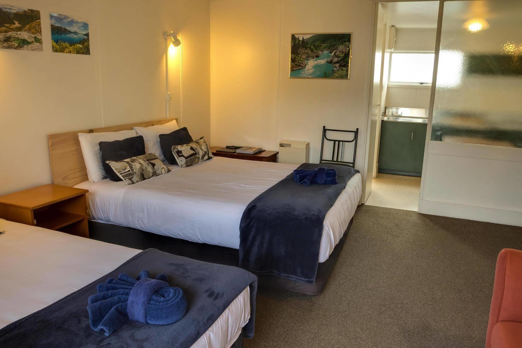 Alpha Motor Inn Palmerston North Bagian luar foto